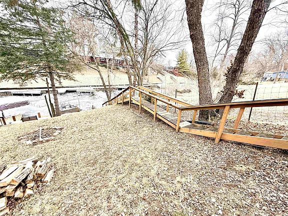 3rd image of 11154 N Landing Rd