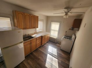 37 Jennings Ave APT 3, Patchogue, NY 11772