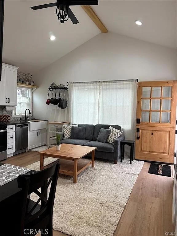 1 bed, 450 sqft, $2,700 — Photo 1