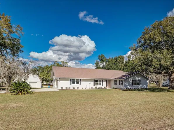 926 Meadowood Dr, Lakeland, FL 33809