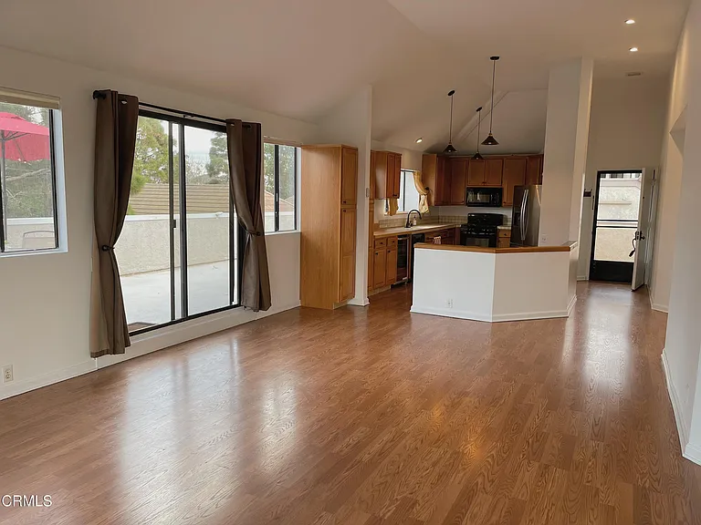 727 Island View Cir — Photo 8
