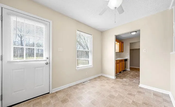 132 Grant Ave — Photo 13