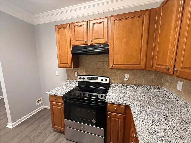 2111 Meadow Peak Rd — Photo 7