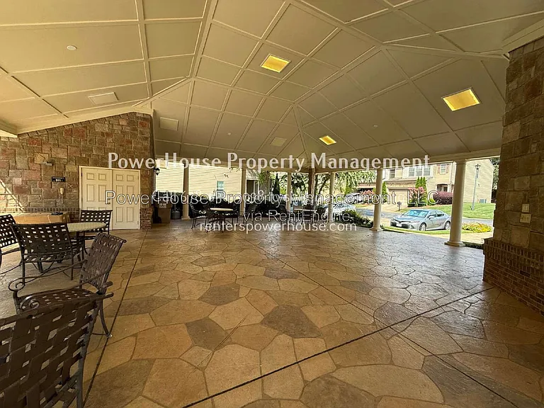 1045 Township Cir — Photo 44