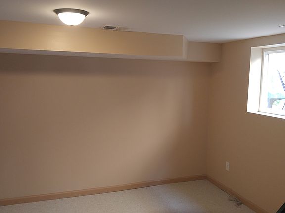5th image of 487 Lisk Ave