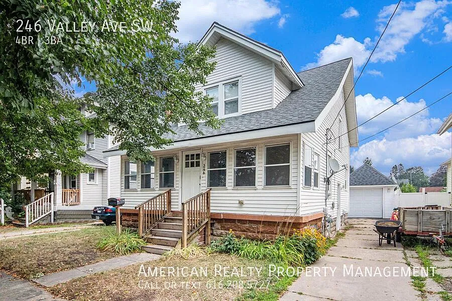 4 bed, 2.5 bath, 1675 sqft, $2,650 — Photo 1