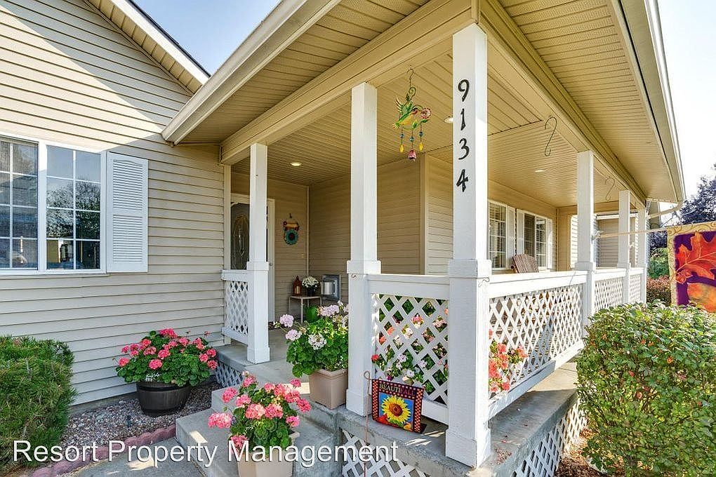 はな 9134 N Blossom Dr, Hayden Lake, ID 83835 | Zillow