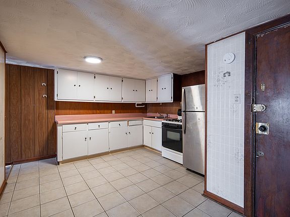 3rd image of 3 115th St #11196609