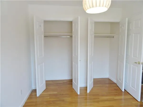 753 E 5th St #4B — Photo 4