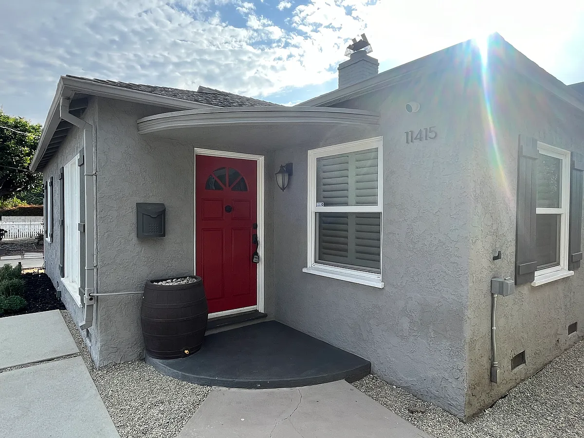 Building Photo - 11415 Braddock Dr