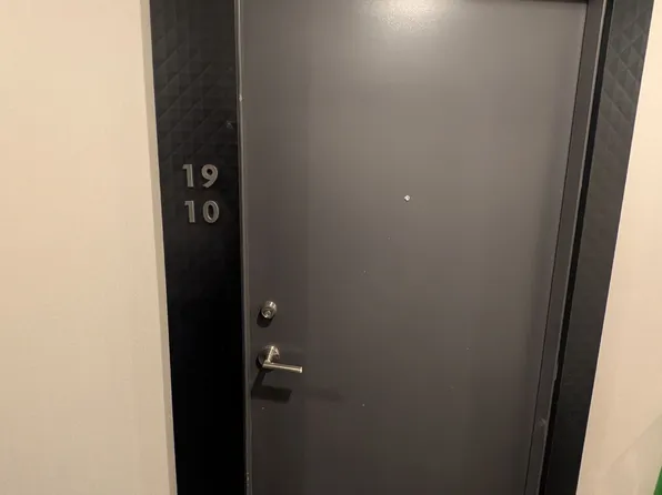 8 Wellesley St W, Toronto, ON