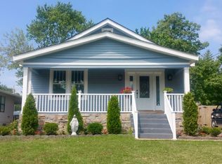 1025 Dolores Ave, Saint Louis, MO 63132