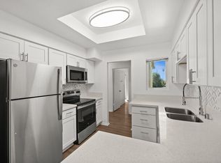 Ashwood Gardens, Ventura, CA 93003