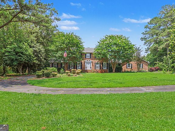 3rd image of 390 Virginia Hills Rd