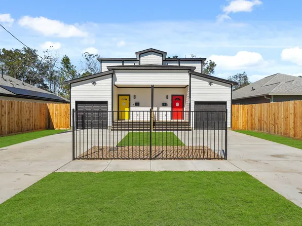 1512 W Blum St #A, Alvin, TX 77511
