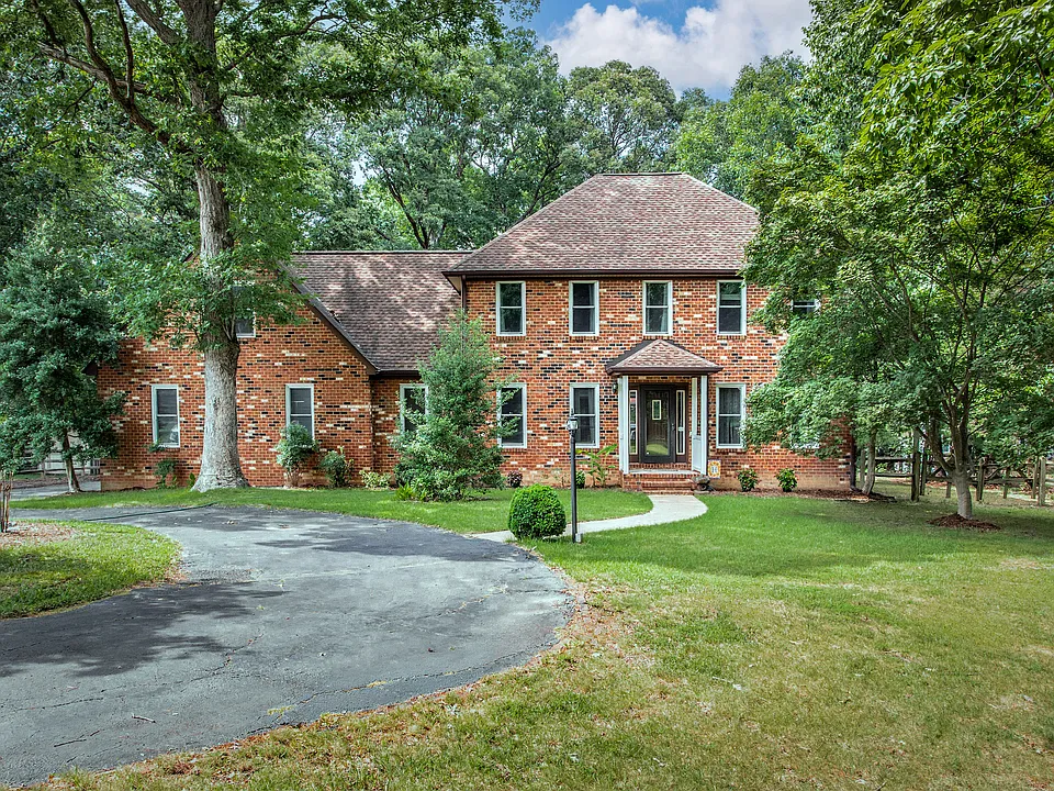 14530 Fox Knoll Dr