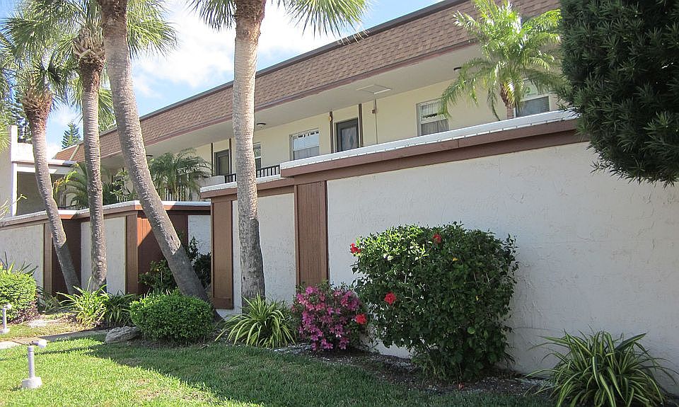1st image of 2750 E Bay Dr #B-5