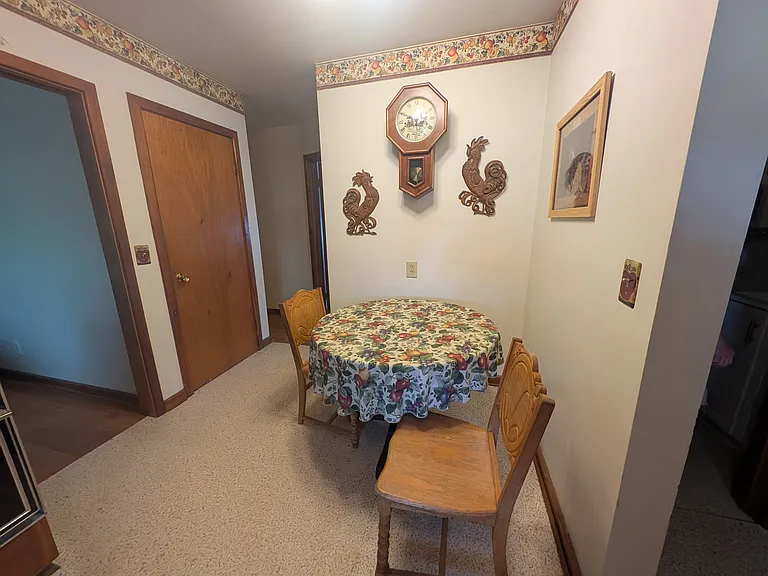 225 E Mennonite Rd — Photo 7