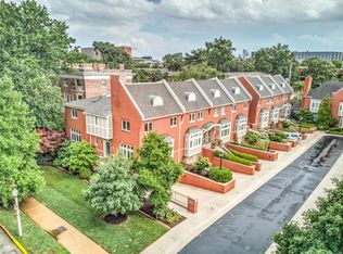 4550 W Pine Blvd, Saint Louis, MO 63108