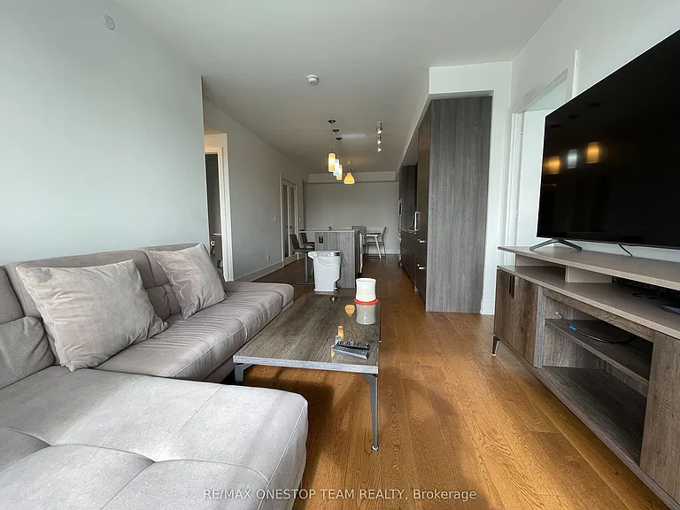 200 Bloor St W #2902 — Photo 9