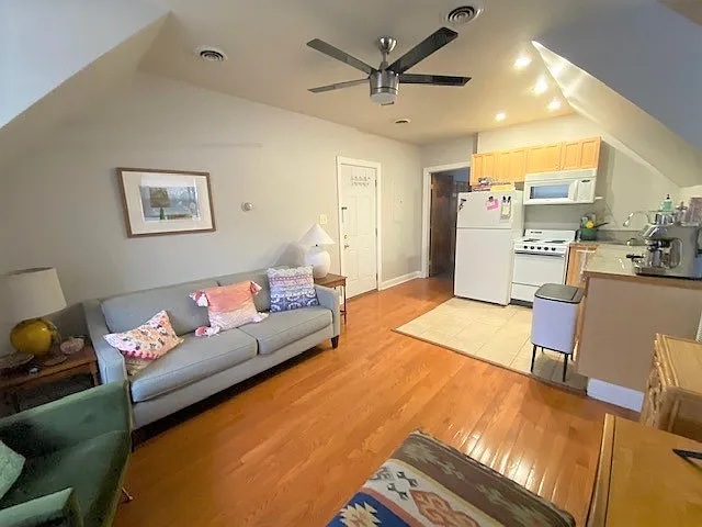 5815 5th Ave #8 — Photo 6