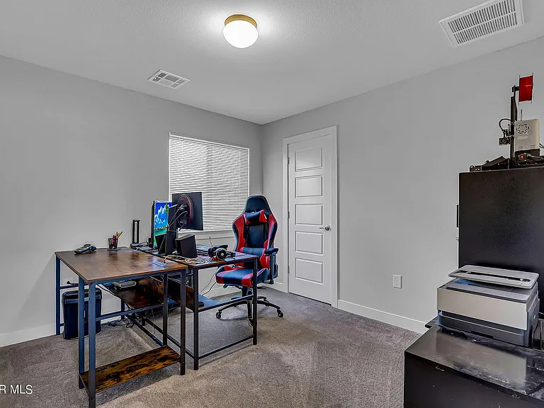 2420 Sammy Cervantes St — Photo 23