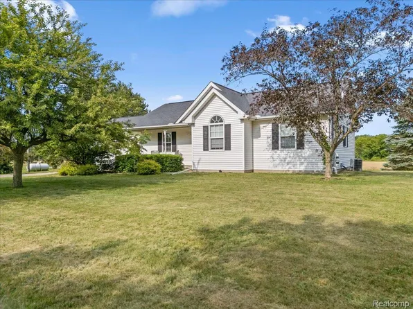 3981 N M 52, Stockbridge, MI 49285