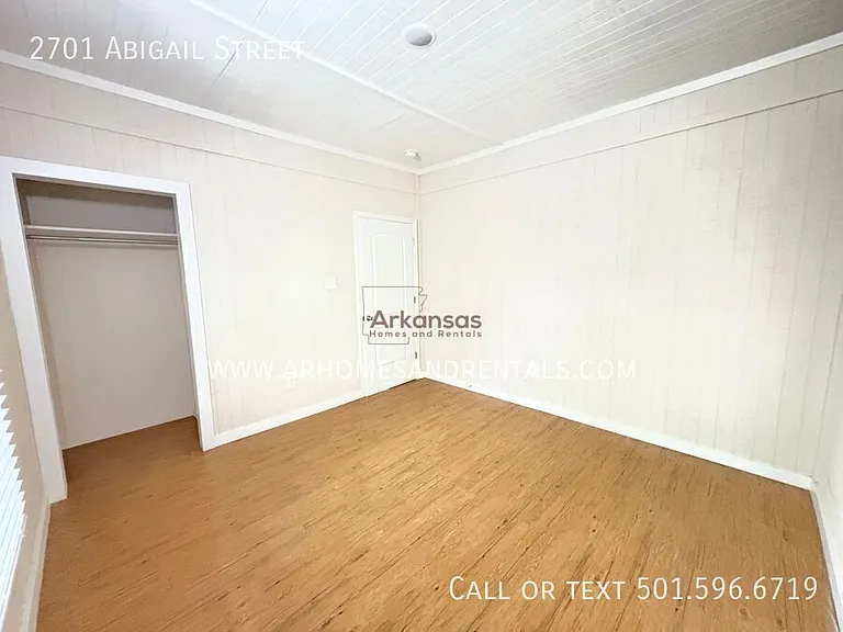 2701 Abigail St — Photo 8