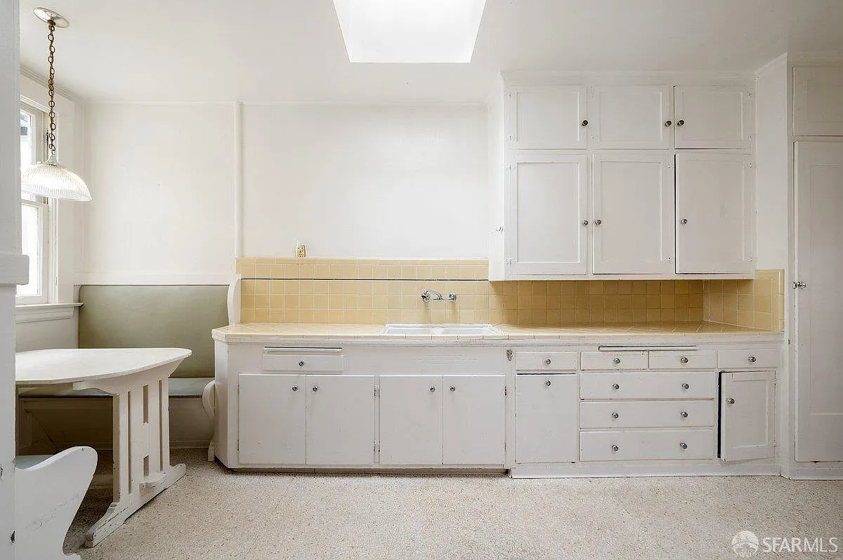 537 Bright St - Photo 10