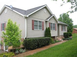 87 Whitt Rd, Leicester, NC 28748