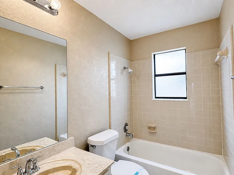 3426 Meadow Head Dr — Photo 15