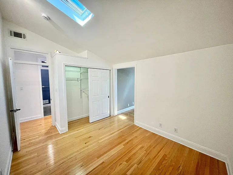 3901-3901 1/2 Folsom Street — Photo 12