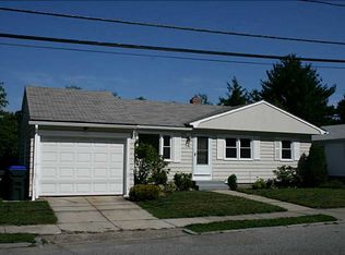 39 Burns St, Providence, RI 02904