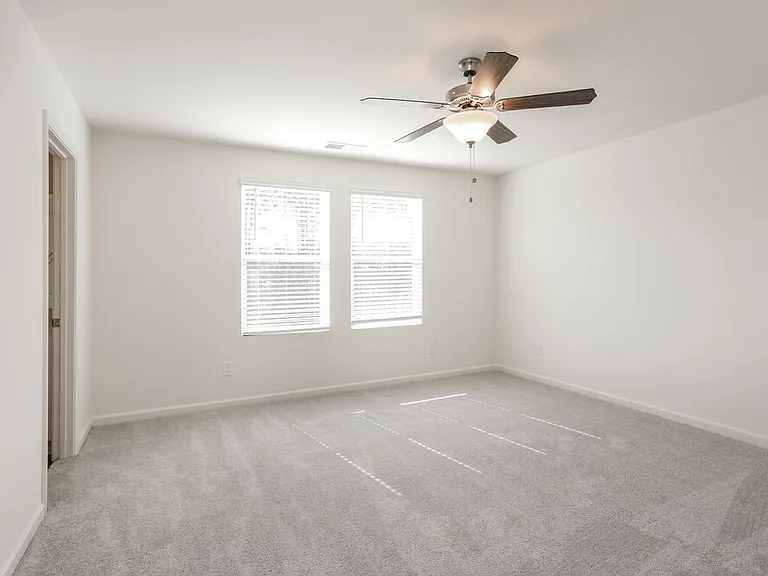7624 Saffron Ave — Photo 10