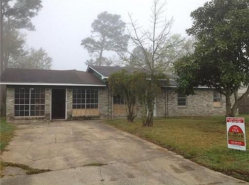 1st image of 113 Forest Dr