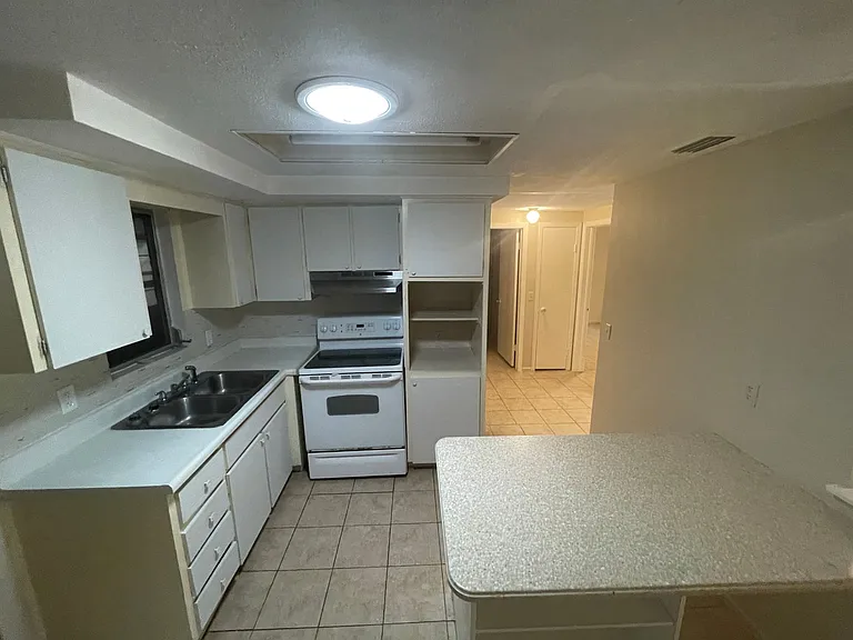 6548 Batea Ter — Photo 12