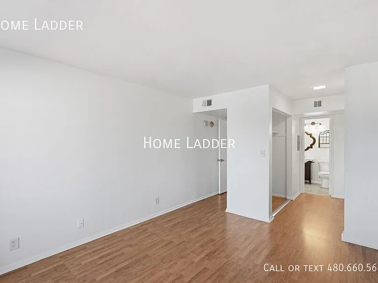 540 N May St #3075 — Photo 10