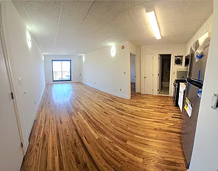 143-51 Roosevelt Avenue, #4J