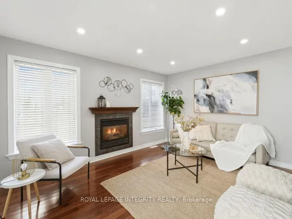 209 Tewsley Dr, Ottawa, ON K1V 0Y7