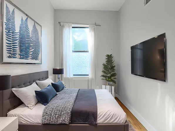 248 Melrose Street image 4 of 9