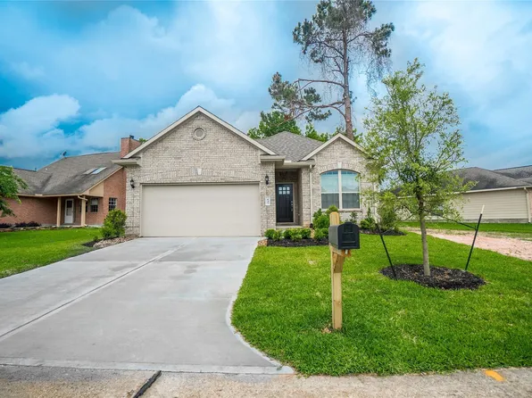 137 Snug Harbor Dr, Montgomery, TX 77356