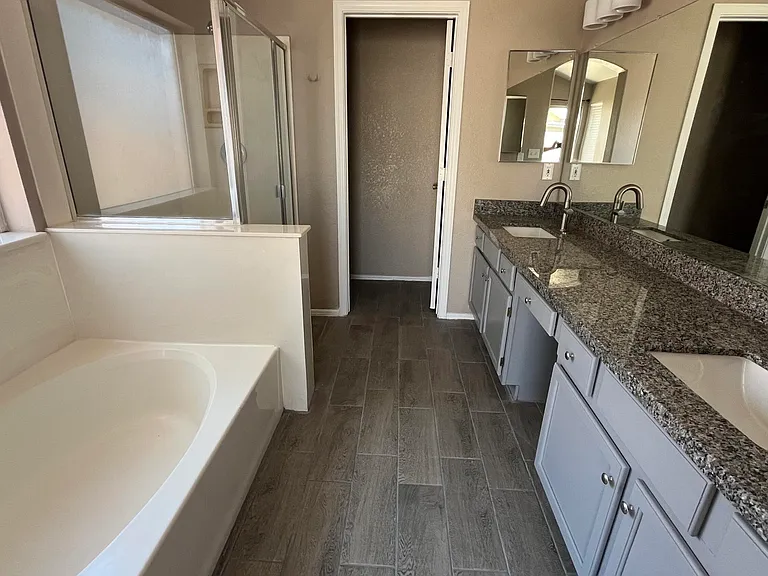 1690 E Countrywalk Ln — Photo 12