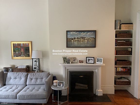 133 Newbury #2F Boston - Back Bay Unit Photo 9 (1)