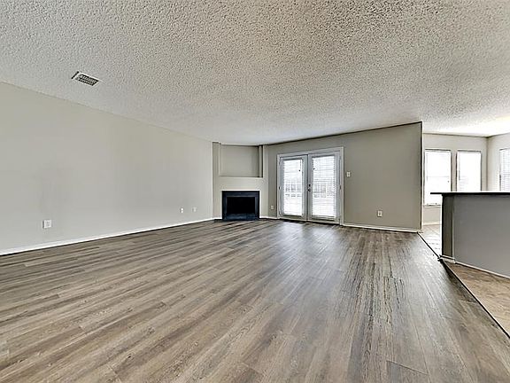 5th image of 3117 Longbow Dr