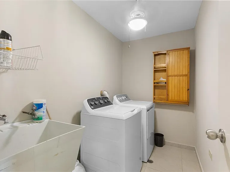 1 Shell Castle Rd — Photo 25