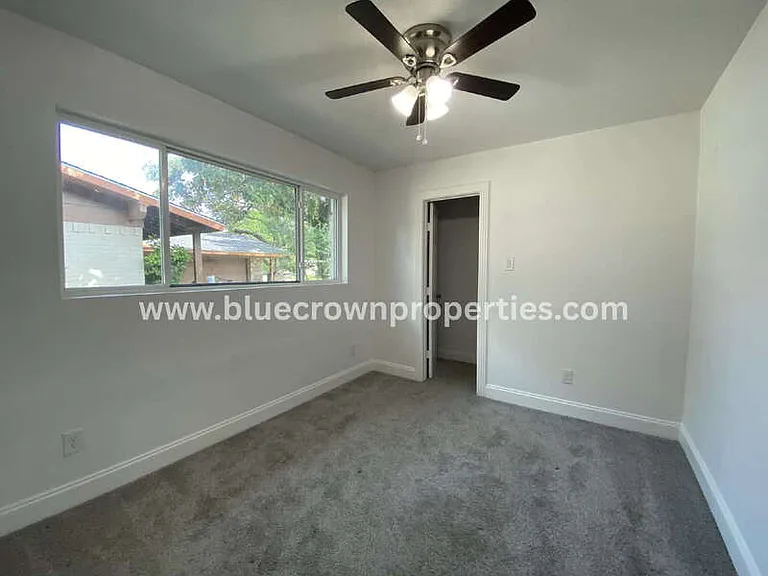3035 Townsend Dr — Photo 13