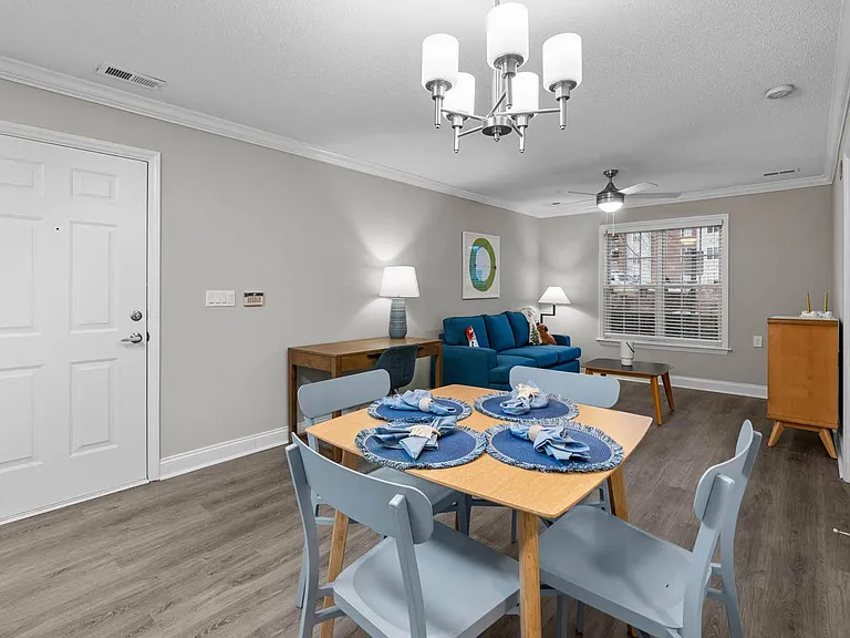 Indigo Apartments — Photo 31