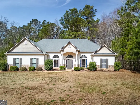 200 Montrose Way Ct, Lagrange, GA 30240