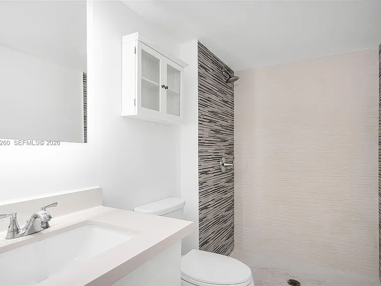 100 Bayview Dr #408 — Photo 23