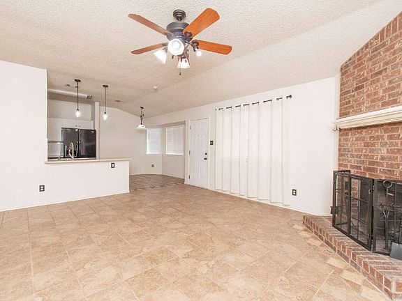 2nd image of 5104 Glenoak Dr